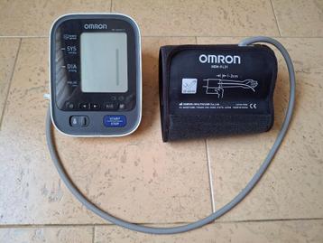 OMRON Bloeddrukmeter M6 Comfort IT beschikbaar voor biedingen
