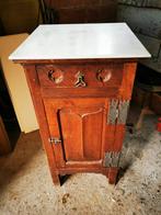 Nachtkastje gotische stijl, Ophalen, Minder dan 45 cm, 55 tot 70 cm, Zo goed als nieuw