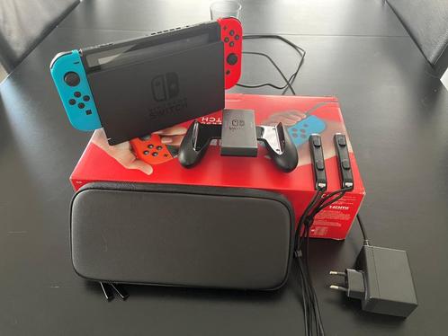 Nintendo Switch + toebehoren, Games en Spelcomputers, Spelcomputers | Nintendo Switch, Gebruikt, Switch Original, Met 1 controller