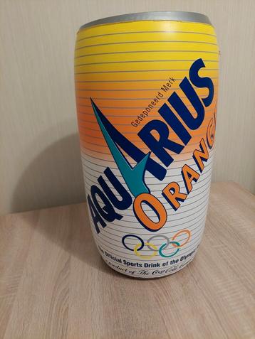 Nieuw aquarius opblaasbaar blik 