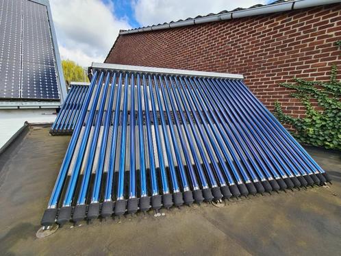 Zonnecollector met 2x30 vacuumbuizen en 800 liter boilervat, Doe-het-zelf en Bouw, Zonnepanelen en Toebehoren, Gebruikt, Compleet systeem