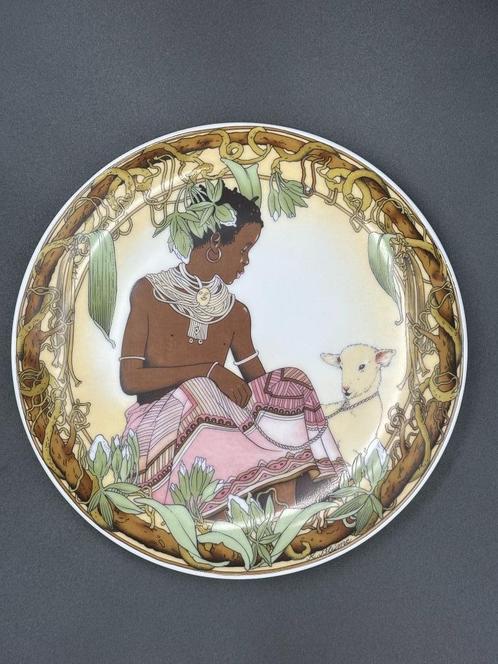 Villeroy & Boch UNICEF Collector’s Plate – Our Children Afri, Antiek en Kunst, Antiek | Servies los, Verzenden