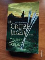 boek van John Flanagan 'De Grijze Jager', Ophalen of Verzenden, Zo goed als nieuw, John Flanagan, Fictie