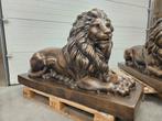 BRONZEN KOPPEL EXCLUSIEVE LIGGENDE LEEUWEN TOPPRIJS TOPSTUK, Ophalen of Verzenden, Nieuw, Overige materialen, Dierenbeeld
