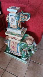Éléphants en céramique vintage, Enlèvement