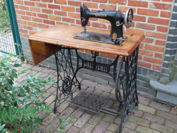 Singer naaimachine beschikbaar voor biedingen
