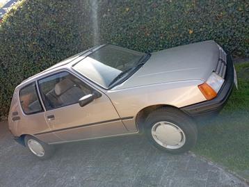 MINUTERIE CLASSIQUE PEUGEOT 205 1990, Autos, Oldtimers & Ancêtres, 75 kW, Achat, Beige, Boîte manuelle