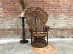 Vintage Pauwenstoel chaise Emmanuelle rotan, Antiquités & Art, Enlèvement ou Envoi
