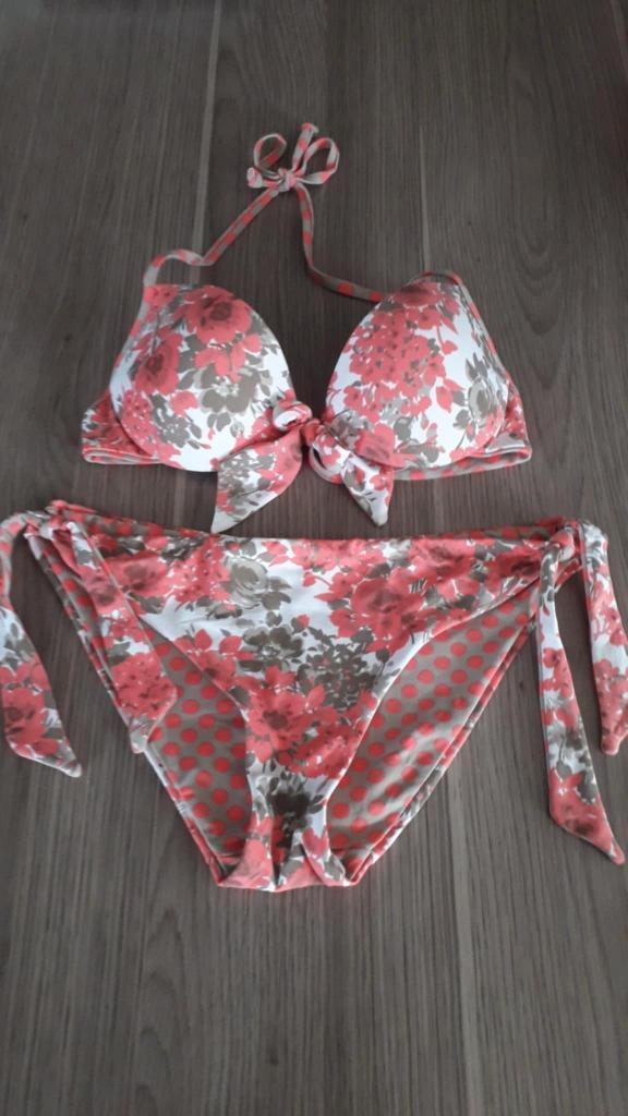 Bikini set, maat 75, Kleding | Dames, Badmode en Zwemkleding, Bikini, Ophalen of Verzenden