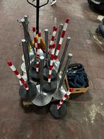 Poteaux, plots et cones + cordons, Ophalen, Gebruikt, Feestartikel
