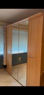 Mooie kleerkast voor slaapkamer met verlichting, Ophalen