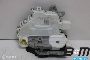 Portierslot rechtsvoor Audi Q5 8R RHD 8J2837016F beschikbaar voor biedingen