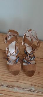 Nieuwe schoenen trend one maat 40, Bruin, Nieuw, Ophalen of Verzenden, Trend One