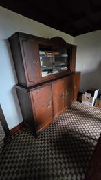 Oude kast en tafel met 5 stoelen, Huis en Inrichting, Kasten | Buffetkasten, Ophalen, Gebruikt