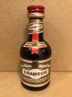 Drambuie - Mignonnette d'alcool en plastique - 50ml - Ecosse, Collections, Vins, Pleine, Autres types, Enlèvement ou Envoi, Autres régions