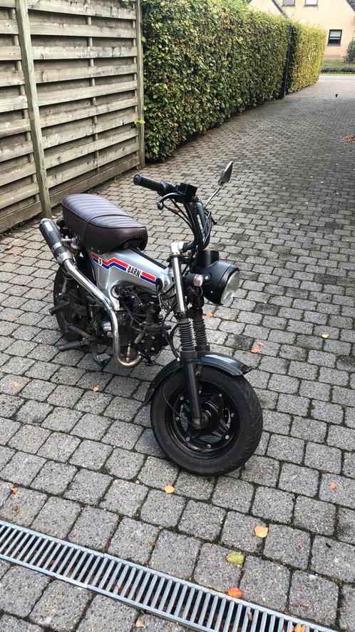 Limitid edition skyteam dax Barn 50 cc te koop, Fietsen en Brommers, Brommers | Honda, Gebruikt, Overige modellen, Klasse B (45 km/u)