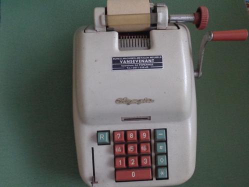 Machine à compter Olympia, calculatrice ouest-allemande., Collections, Rétro, Maison et Meubles, Enlèvement ou Envoi