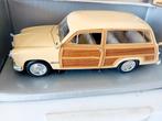 1/18 FORD 1949 WOODY WAGON, Ophalen of Verzenden, Zo goed als nieuw, Motor