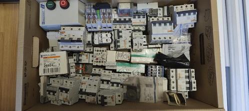 Zekeringen Allerlei + andere Nieuw + gebruikt, Doe-het-zelf en Bouw, Elektriciteit en Kabels, Zo goed als nieuw, Overige typen