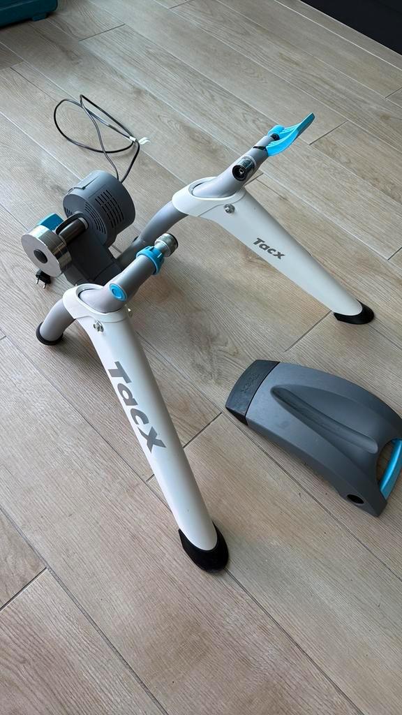 Tacx flow Smart T2240, Sport en Fitness, Wielrennen, Zo goed als nieuw, Ophalen