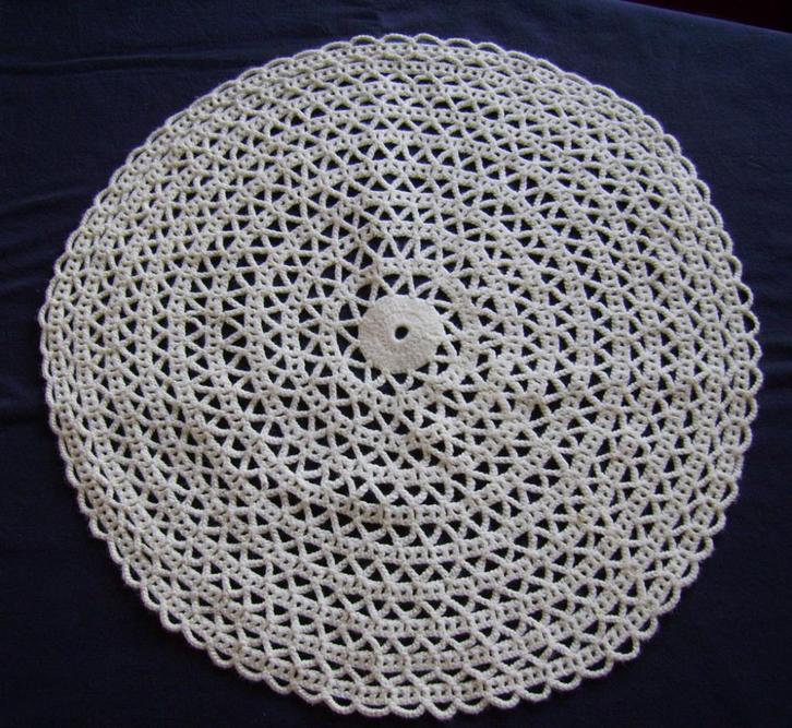 Napperons  crochetés mains En laine, jaune paille, Hobby & Loisirs créatifs, Tricot & Crochet, Comme neuf, Crochet, Enlèvement ou Envoi