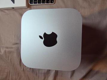Mac Mini M4 pro avec Apple Studio Display beschikbaar voor biedingen