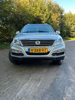 Ssangyong Rexton W. 2.0 XDI diesel 2015, Auto's, SsangYong, Automaat, Euro 5, Zwart, 4 cilinders