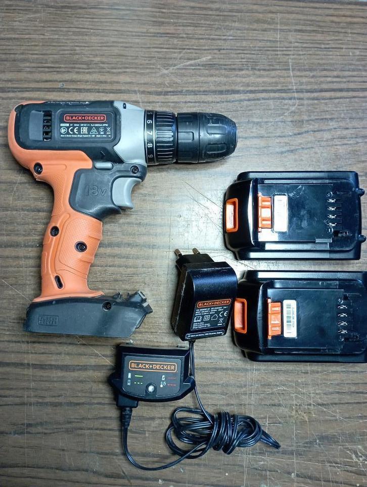 BLACK+DECKER 18 Volt accuboormachine/-schroevendraaier, Doe-het-zelf en Bouw, Gereedschap | Boormachines, Zo goed als nieuw, Boor- en Schroefmachine