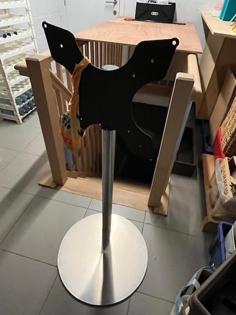 tv kantelbaar paal meubel inox, Enlèvement, Comme neuf