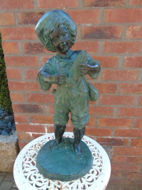 personnage avec un poisson en bronze , jet d eau, Jardin & Terrasse, Pièces d'eau & Fontaines, Neuf, Fontaine, Autres matériaux