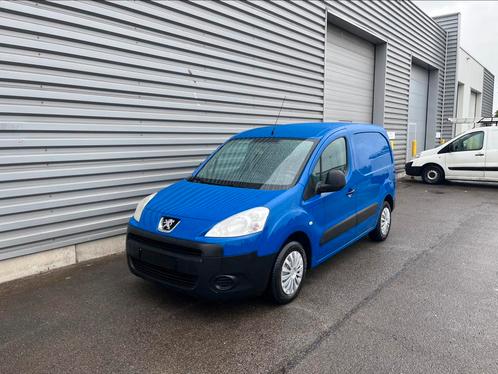 Peugeot Partner 1.6 hdi euro 5 gekeurd, Auto's, Bestelwagens en Lichte vracht, Particulier, ABS, Airbags, Airconditioning, Bluetooth