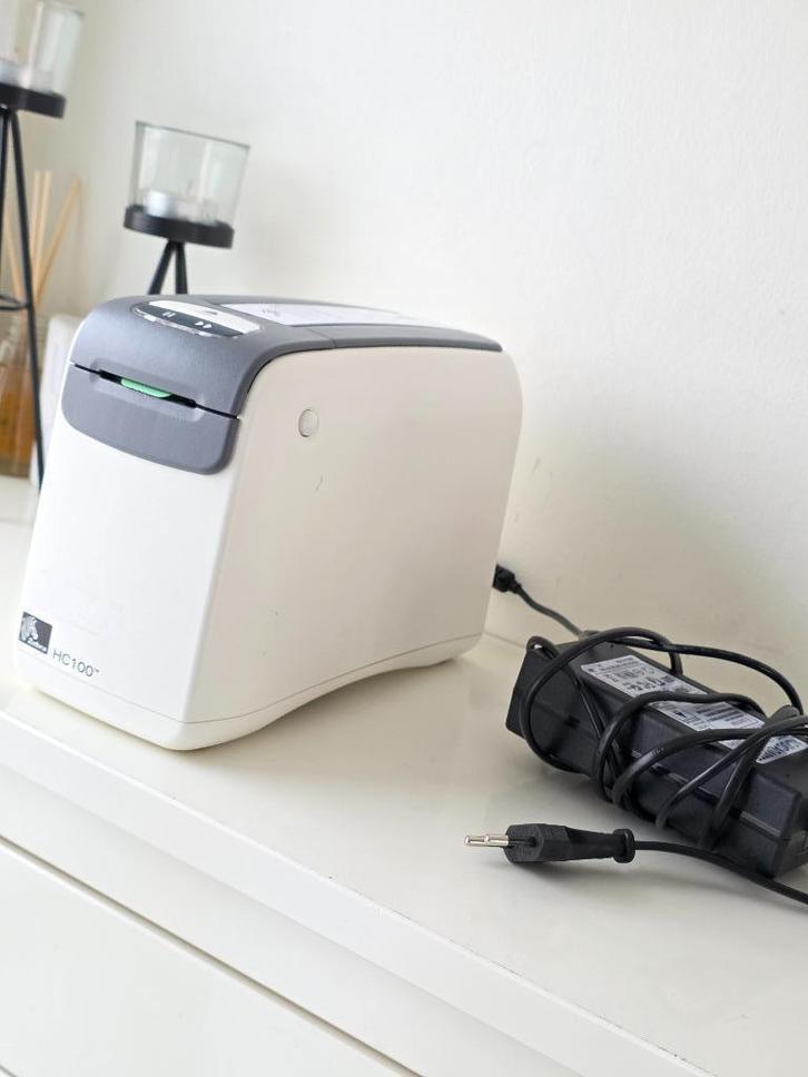 Zebra HC100 Polsband Printer — Online nieuwprijs €500+!, Computers en Software, 3D Printers, Zo goed als nieuw, Ophalen
