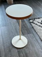 Bijzettafeltje - rond - modern - wit, Huis en Inrichting, Tafels | Bijzettafels, Ophalen, Minder dan 55 cm, Gebruikt, Metaal of Aluminium
