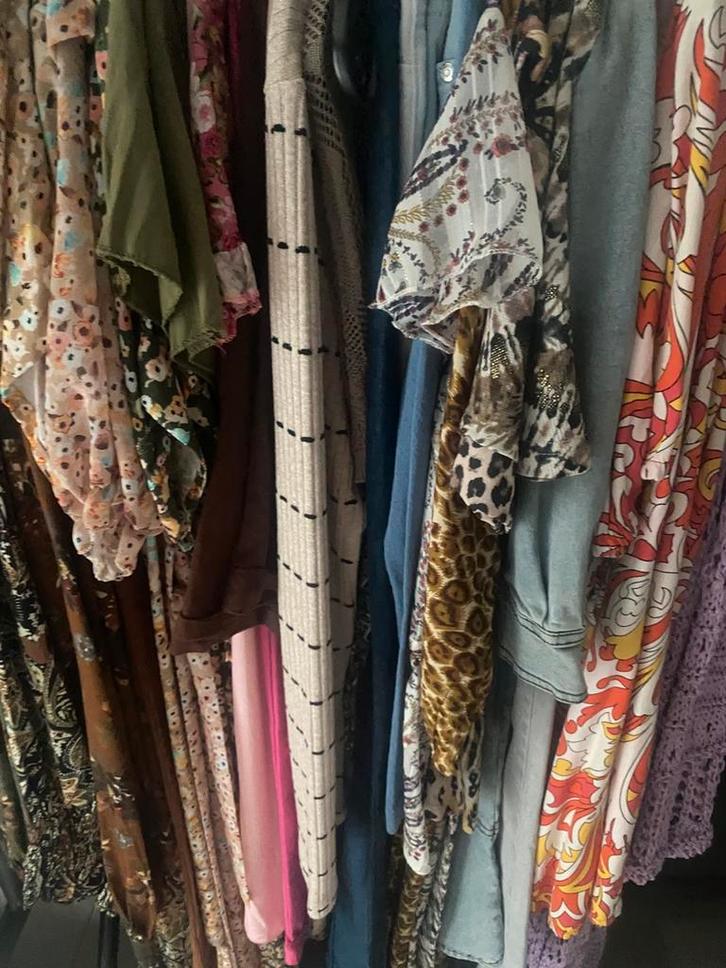 Opkoper dames en heren kledij nieuw met label., Kleding | Dames, Dames-kledingpakketten, Zo goed als nieuw, Ophalen