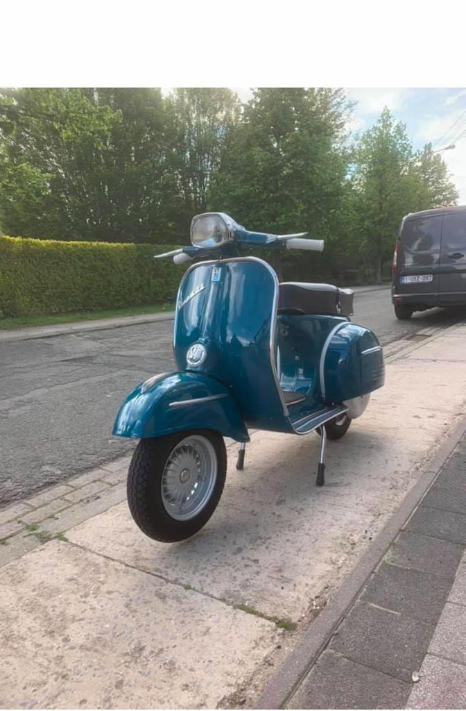 Volledig gerestaureerde Vespa 180ss, Fietsen en Brommers, Scooters | Vespa, Zo goed als nieuw, Overige modellen, Benzine, Ophalen