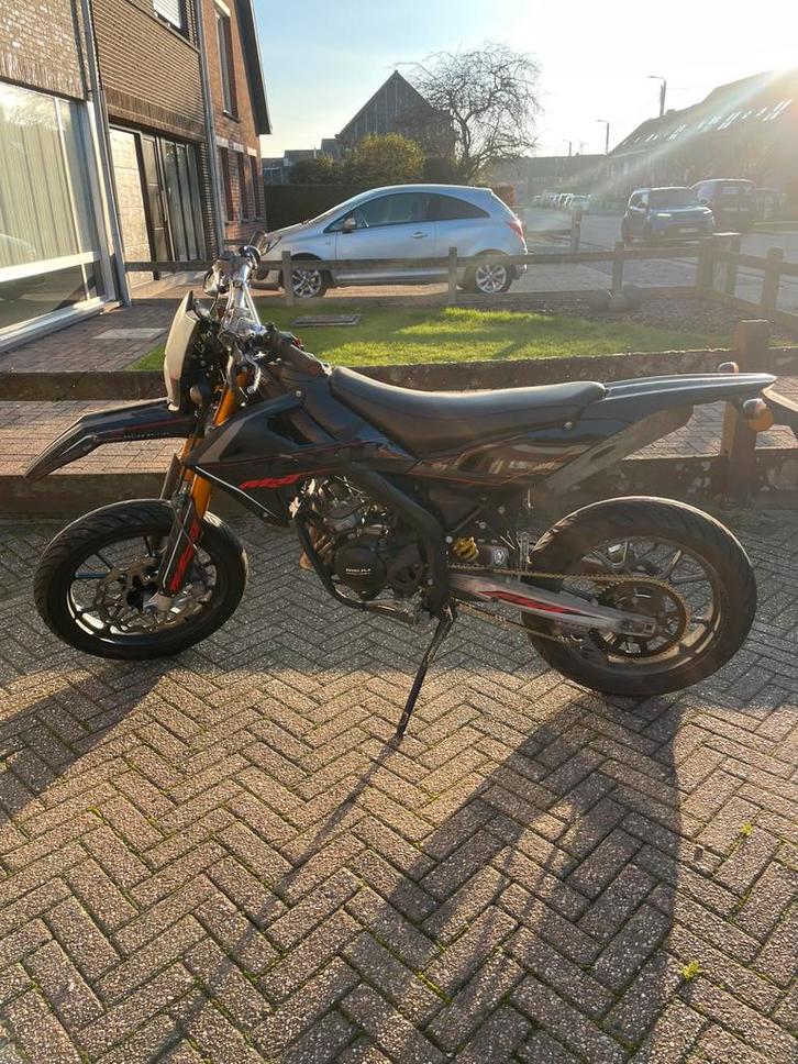 Schakelbrommer, Rieju MRT PRO 50, Fietsen en Brommers, Brommers | Crossbrommers, Zo goed als nieuw, Overige merken, Ophalen