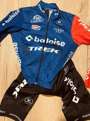 Gesigneerde wielertruitjes tvv KOTK - Sven en Thibau Nys beschikbaar voor biedingen