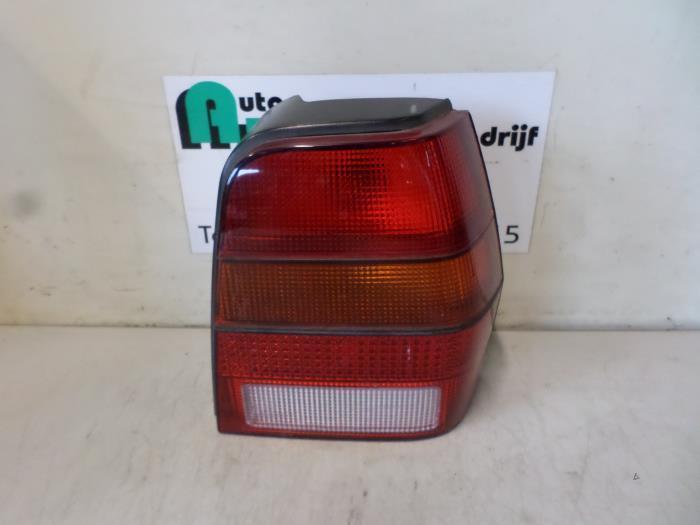 Feu arrière droit d'un Volkswagen Polo (Polo 90-), Autos : Pièces & Accessoires, Éclairage, Volkswagen, Utilisé, 3 mois de garantie