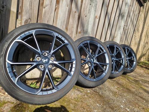 Hyundai Kona N-line 19 inch velgen 52910-S0200 N line pirell, Auto-onderdelen, Banden en Velgen, Banden en Velgen, Zomerbanden