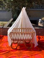 Vintage retro wieg rotan + witte voile + matras, Ophalen, Gebruikt, Wieg