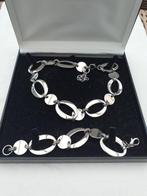 Ketting en armband Victoria, Handtassen en Accessoires, Ophalen of Verzenden, Zo goed als nieuw, Zilver, Zilver