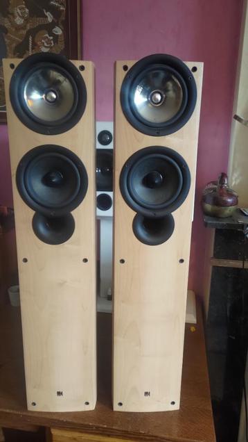 KEF IQ5 ( 2010 )