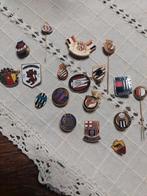 Lot pin s football, Collections, Articles de Sport & Football, Envoi