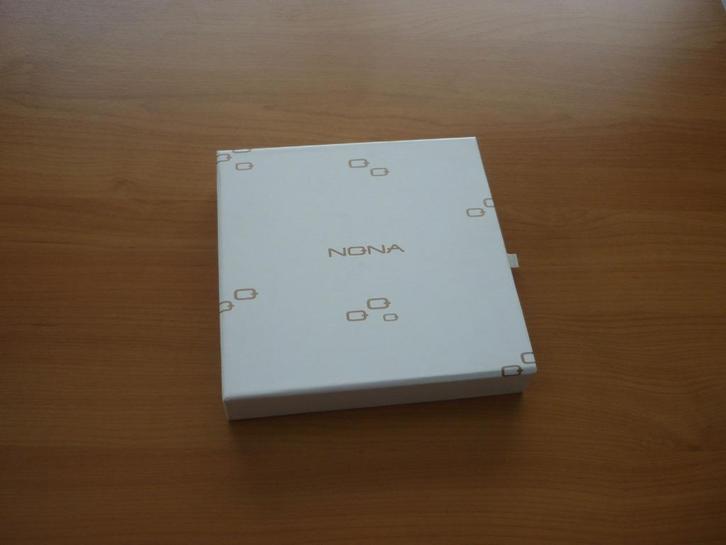 Grote stevige witte juwelendoos geschenkdoos ketting oorbel, Handtassen en Accessoires, Beautycases, Ophalen of Verzenden