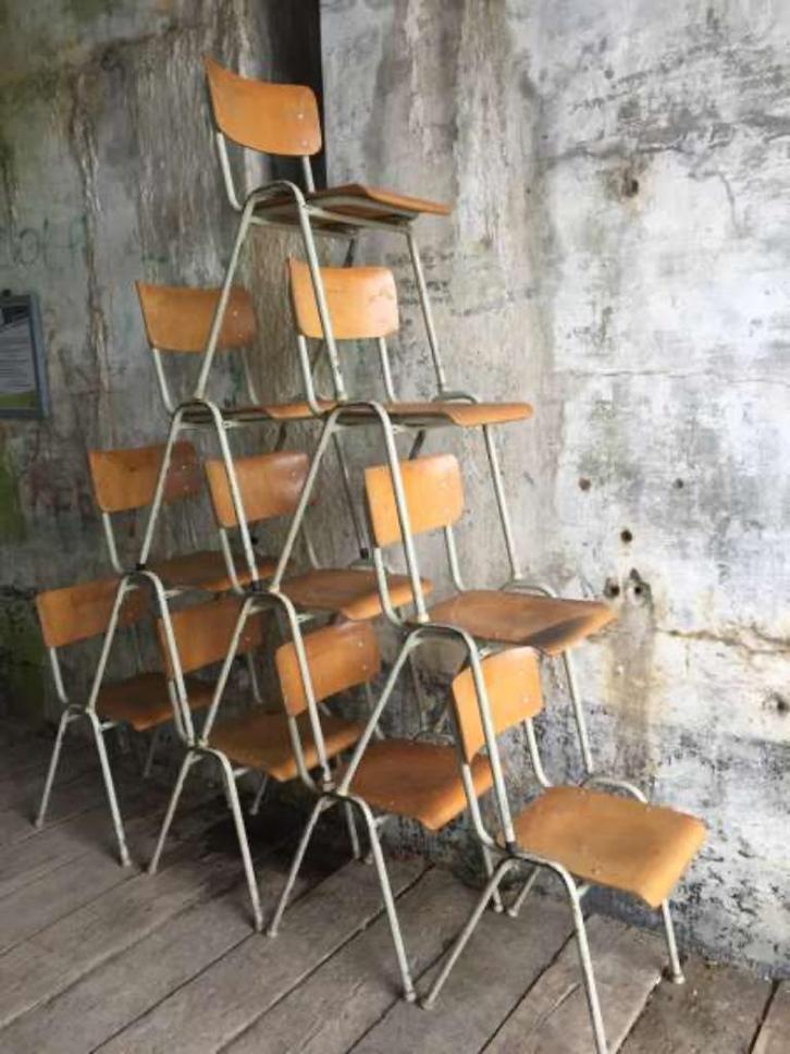 RAW Industriële kantinestoel | RETRO topper | 38 op voorraad, Huis en Inrichting, Stoelen, Gebruikt, Vijf, Zes of meer stoelen