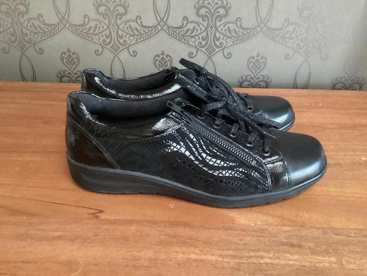 Solidus sneakers Kate 40, Kleding | Dames, Schoenen, Nieuw, Sneakers, Zwart, Ophalen of Verzenden