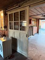 Oude karaktervolle schuifpoorten, Enlèvement