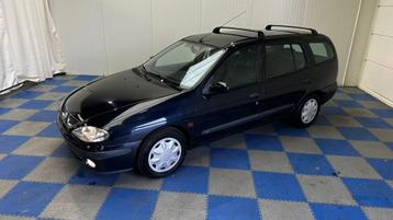 Renault Megane 1.6i benzine AUTOMATIQUE bj. 2001 194000km