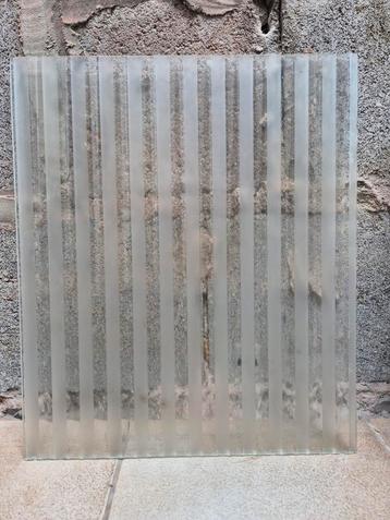 16 vintage geribbelde glasplaten. Ca 30 x 36.  Goede staat beschikbaar voor biedingen