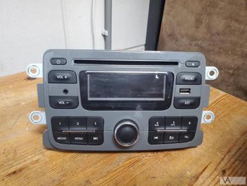 Renault Clio 4 en Captur 2013 - 2019 radio cd speler  beschikbaar voor biedingen